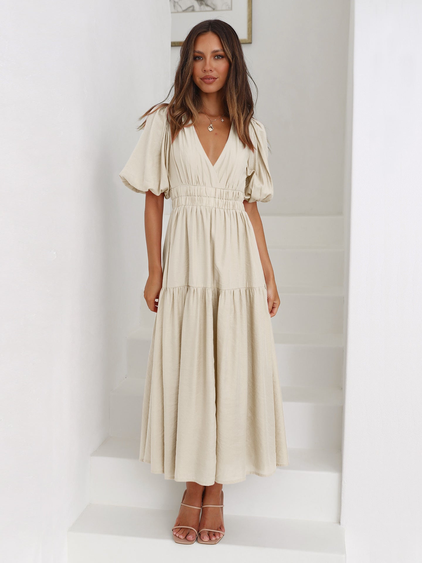 Puffed-sleeve cinched waist dress